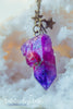 Collar de resina de punta de cristal inspirado en la galaxia y la nebulosa, hecho a mano - 13th Psyche